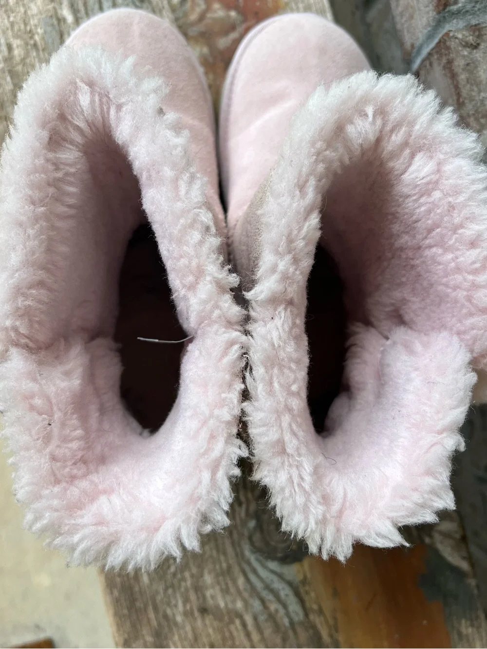 Womens UGG Pink Pom Charm Faux-Suede Boot Detail Size 6